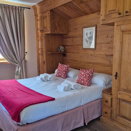 Hotel Dente Del Gigante Courmayeur Exteriör bild