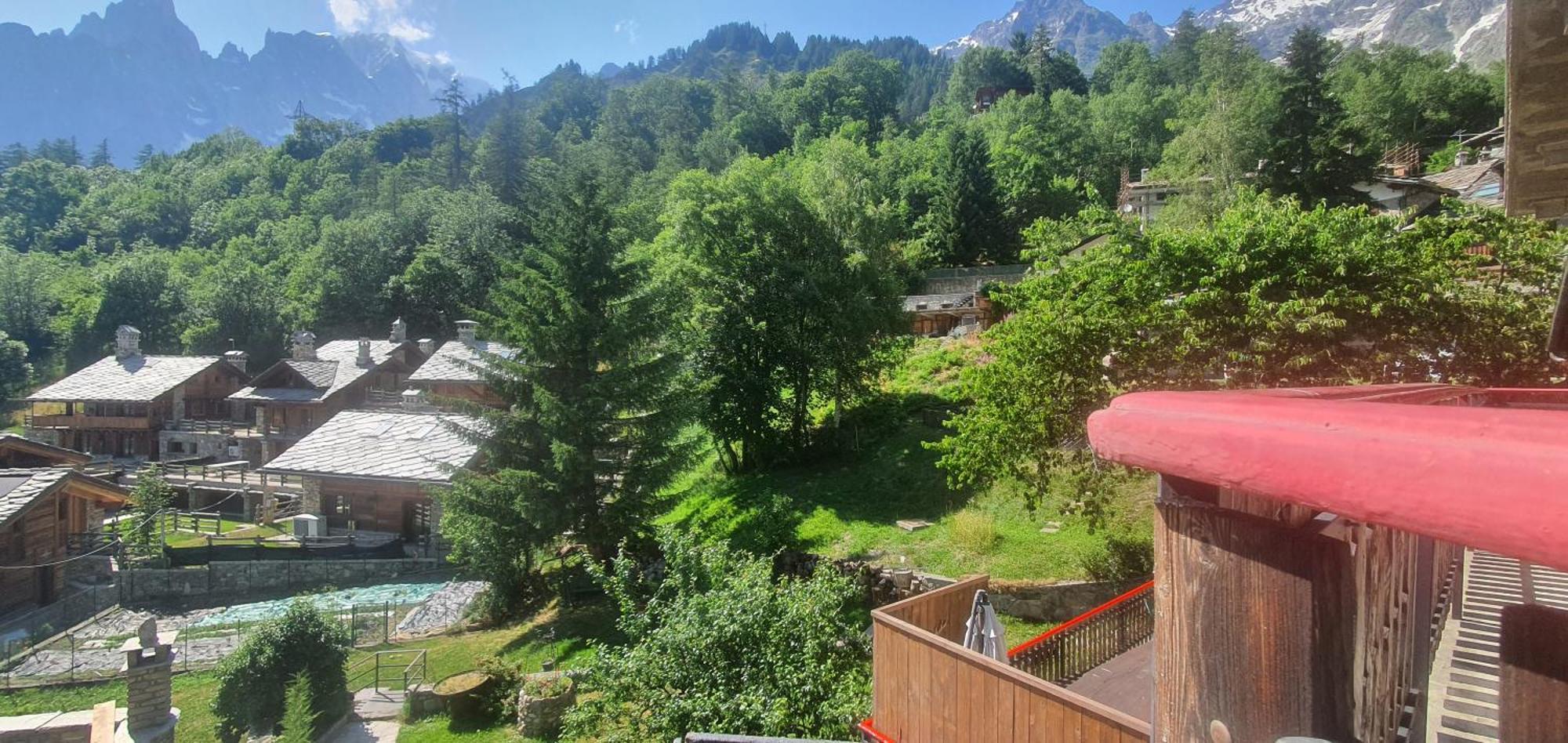 Hotel Dente Del Gigante Courmayeur Exteriör bild