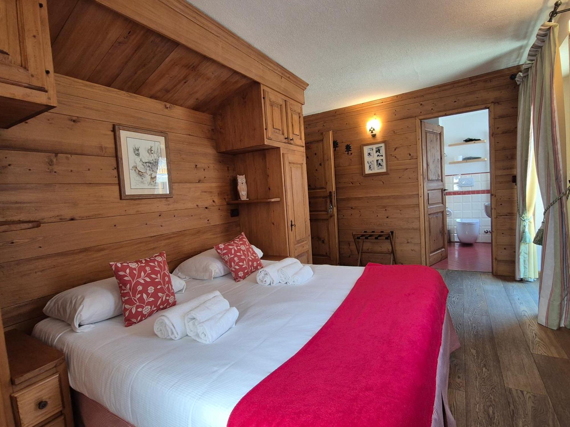 Hotel Dente Del Gigante Courmayeur Exteriör bild
