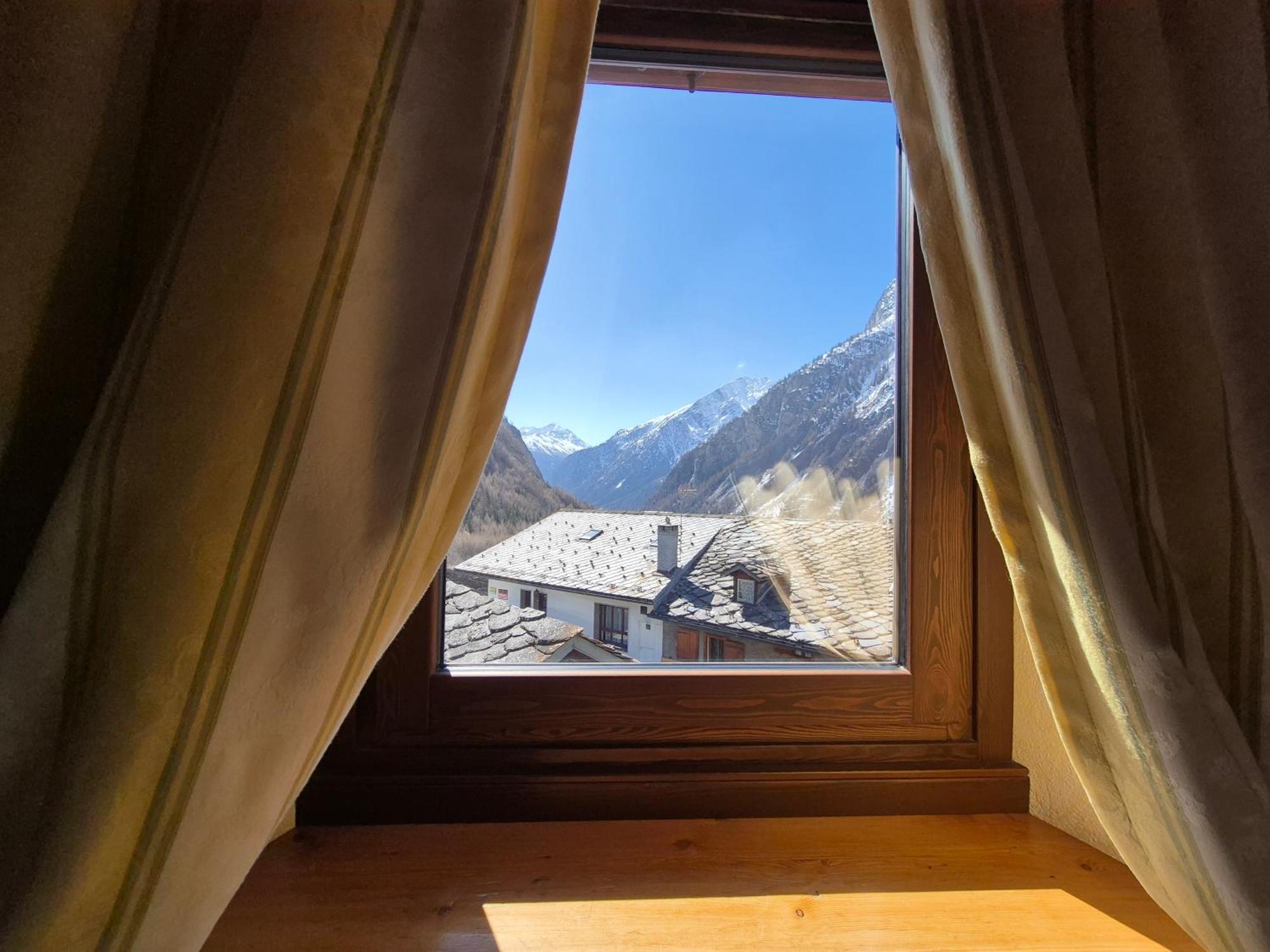 Hotel Dente Del Gigante Courmayeur Exteriör bild